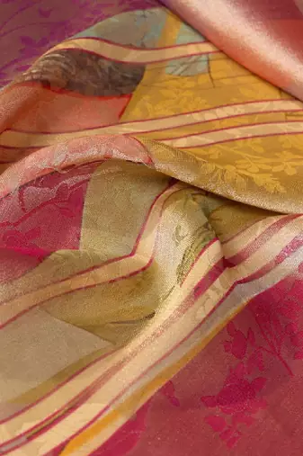 Woven design zari kanjeevaram saree