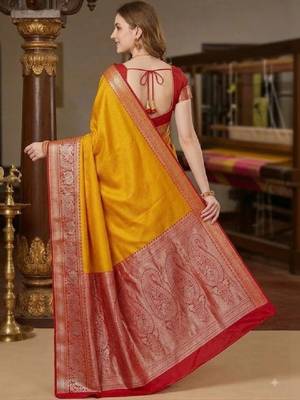 Woven design zari pure silk heavy work kanjeevaram saree 4