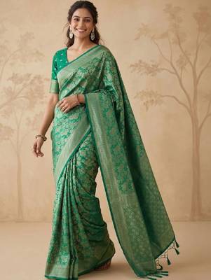Woven design zari satin kanjeevaram saree 4