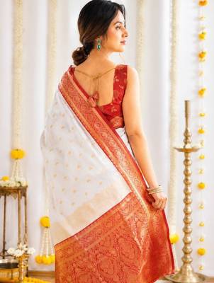 Ethnic motifs zari silk blend handloom kanjeevaram saree 4
