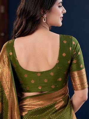 Floral zari silk blend kanjeevaram saree 4