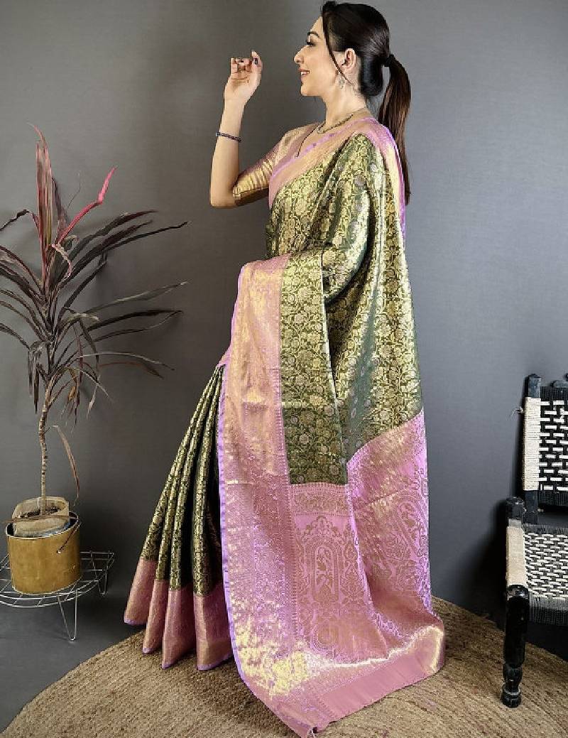 Floral zari silk blend kanjeevaram saree
