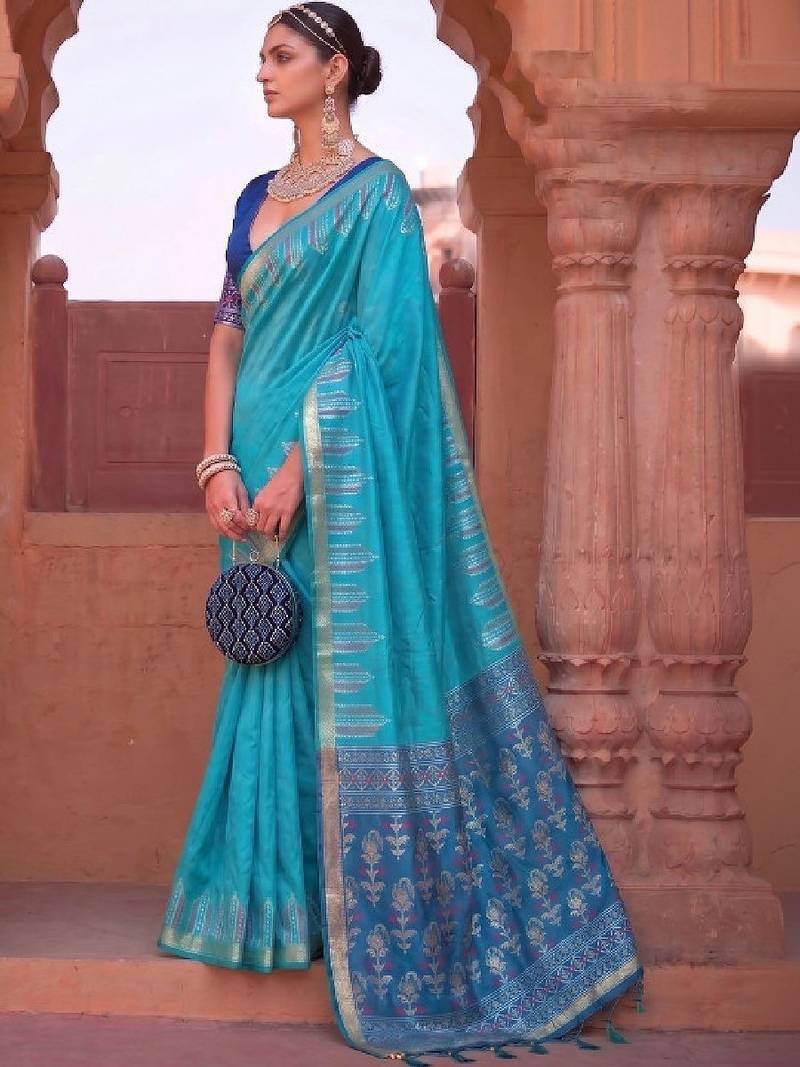 Ethnic motifs zari silk blend kanjeevaram saree