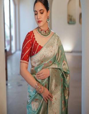 Woven design zari silk blend heavy work kanjeevaram saree 1
