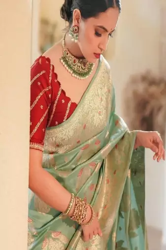 Woven design zari silk blend heavy work kanjeevaram saree