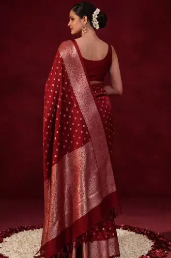 Woven design zari silk blend kanjeevaram saree