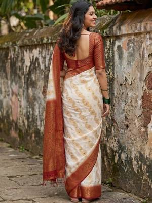 Woven design zari art silk designer kanjeevaram saree 2