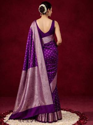 Woven design zari silk blend kanjeevaram saree 3