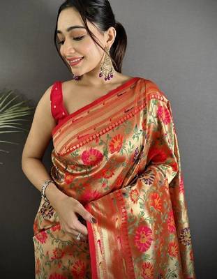 Floral zari art silk heavy work kanjeevaram saree 4