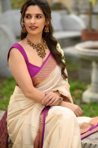 Women's kanjeevaram soft lichi silk unstitched blouse piece sarees