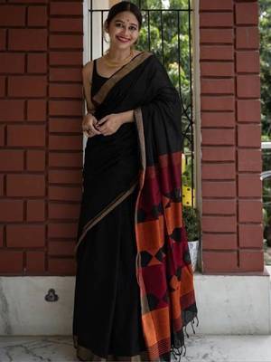 Woven design silk blend heavy work kanjeevaram saree 3