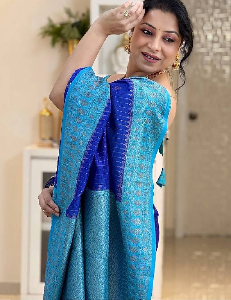 Woven design zari silk blend kanjeevaram saree