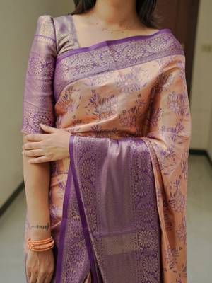 Floral zari silk blend handloom kanjeevaram saree 4