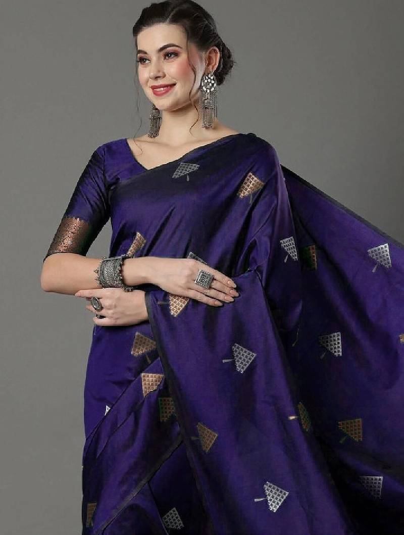 Woven design zari silk blend kanjeevaram saree