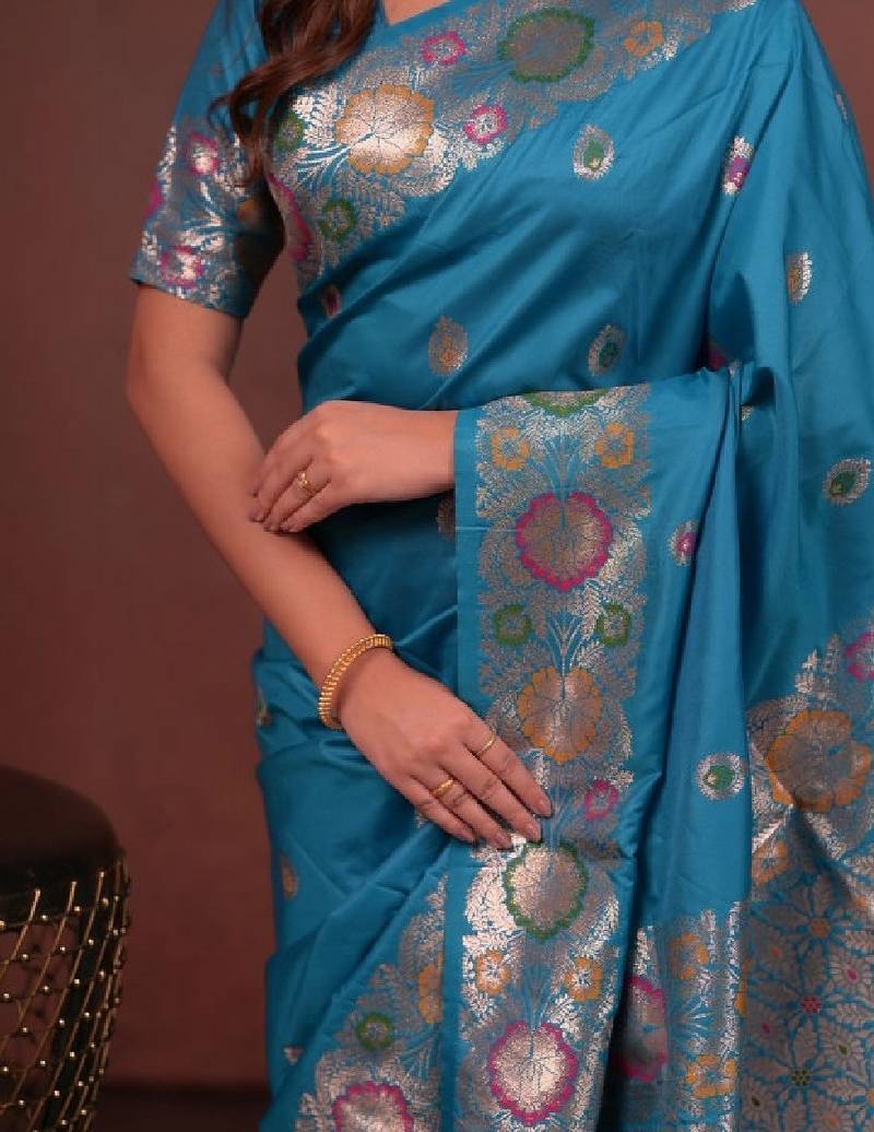 Woven design zari silk blend heavy work kanjeevaram saree