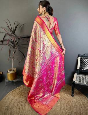 Ethnic motifs zari silk blend designer kanjeevaram saree 2