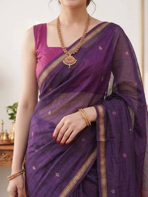 Woven design zari silk blend kanjeevaram saree 4