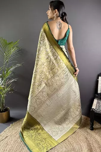 Woven design kanjeevaram sarees with unstitched blouse piece