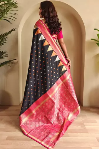 Ethnic motifs woven design zari silk blend kanjeevaram saree with blouse piece