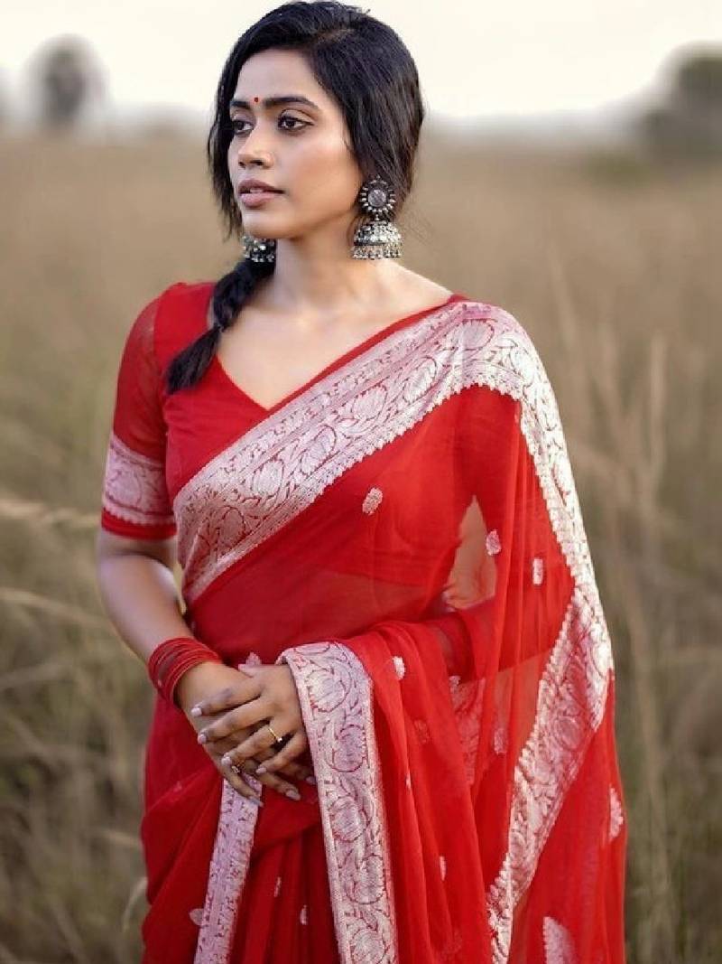 Woven design zari silk blend kanjeevaram saree