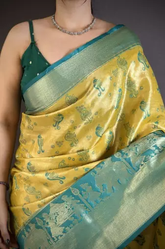 Woven design kanjeevaram sarees with unstitched blouse piece