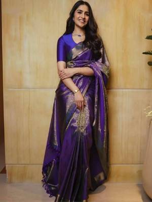 Woven design zari silk blend heavy work kanjeevaram saree 1