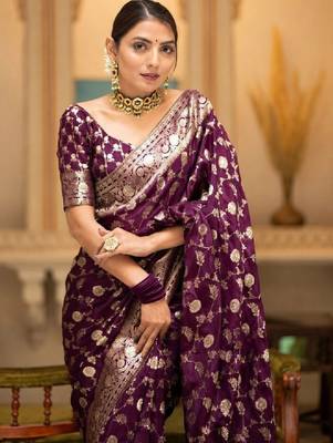 Woven design zari silk blend kanjeevaram saree 2