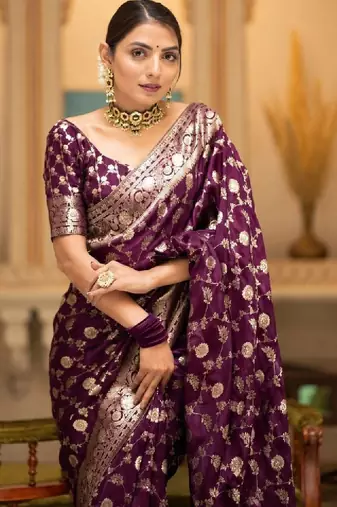 Woven design zari silk blend kanjeevaram saree