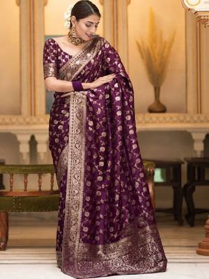 Woven design zari silk blend kanjeevaram saree 3