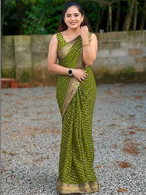 Bandhani zari woven design kanjeevaram saree 1