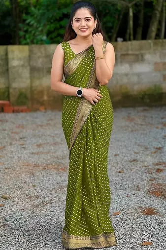 Bandhani zari woven design kanjeevaram saree