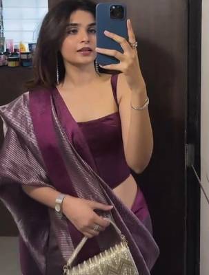 Striped silk blend kanjeevaram saree 4
