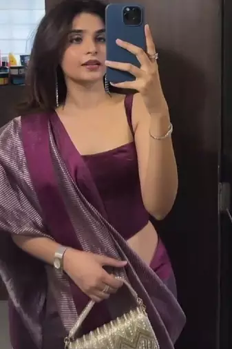 Striped silk blend kanjeevaram saree