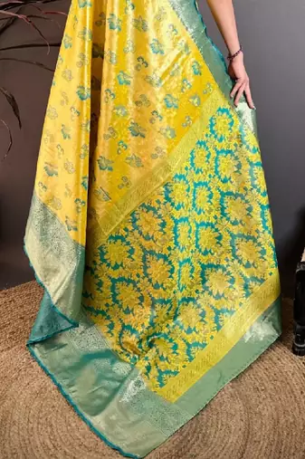 Woven design zari silk blend kanjeevaram saree