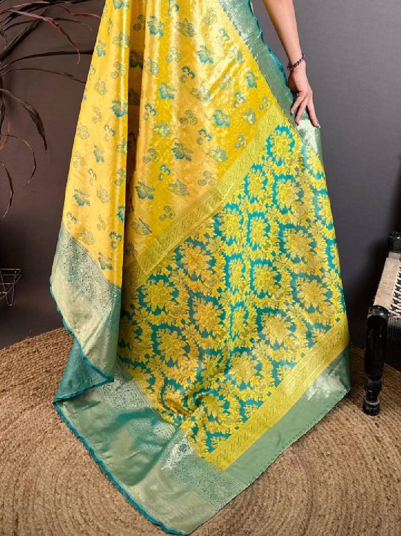 Woven design zari silk blend kanjeevaram saree