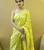 Woven design silk blend kanjeevaram saree