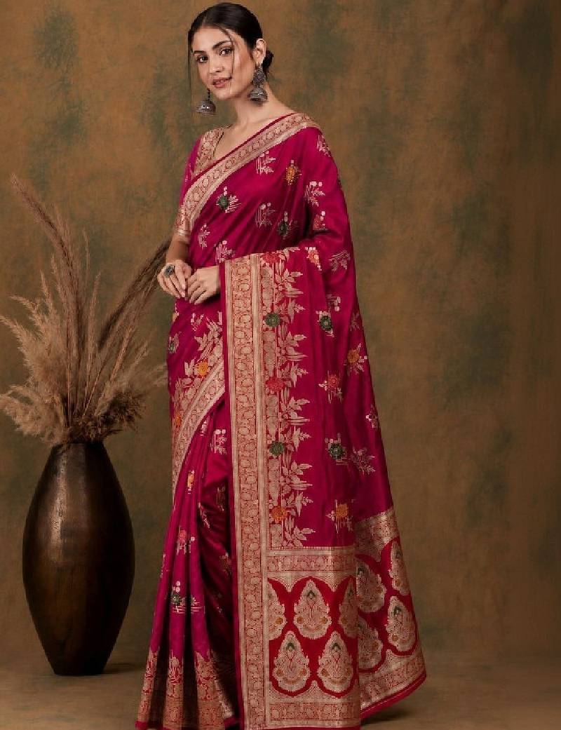 Woven design zari silk blend kanjeevaram saree