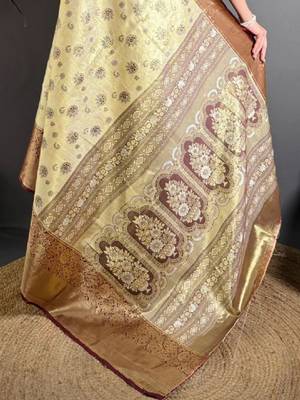 Woven design zari silk blend handloom kanjeevaram saree 4