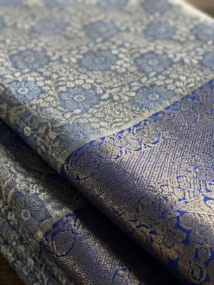 Woven design zari silk blend kanjeevaram saree 3