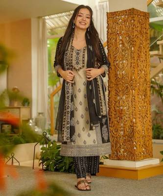 Beige rayon slub printed kurta pant with chanderi cotton dupatta 2