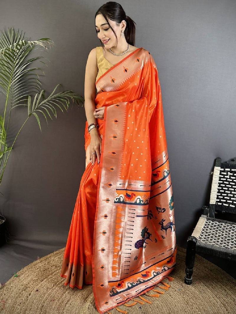 Ethnic motifs woven design zari silk blend designer kanjeevaram saree