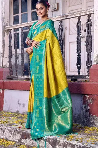 Woven design zari silk blend kanjeevaram saree