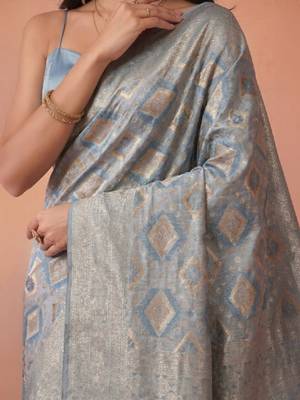 Woven design zari designer kanjeevaram saree 4
