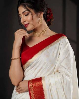 Women zari woven pure silk kanjeevaram saree with contrast pallu 4