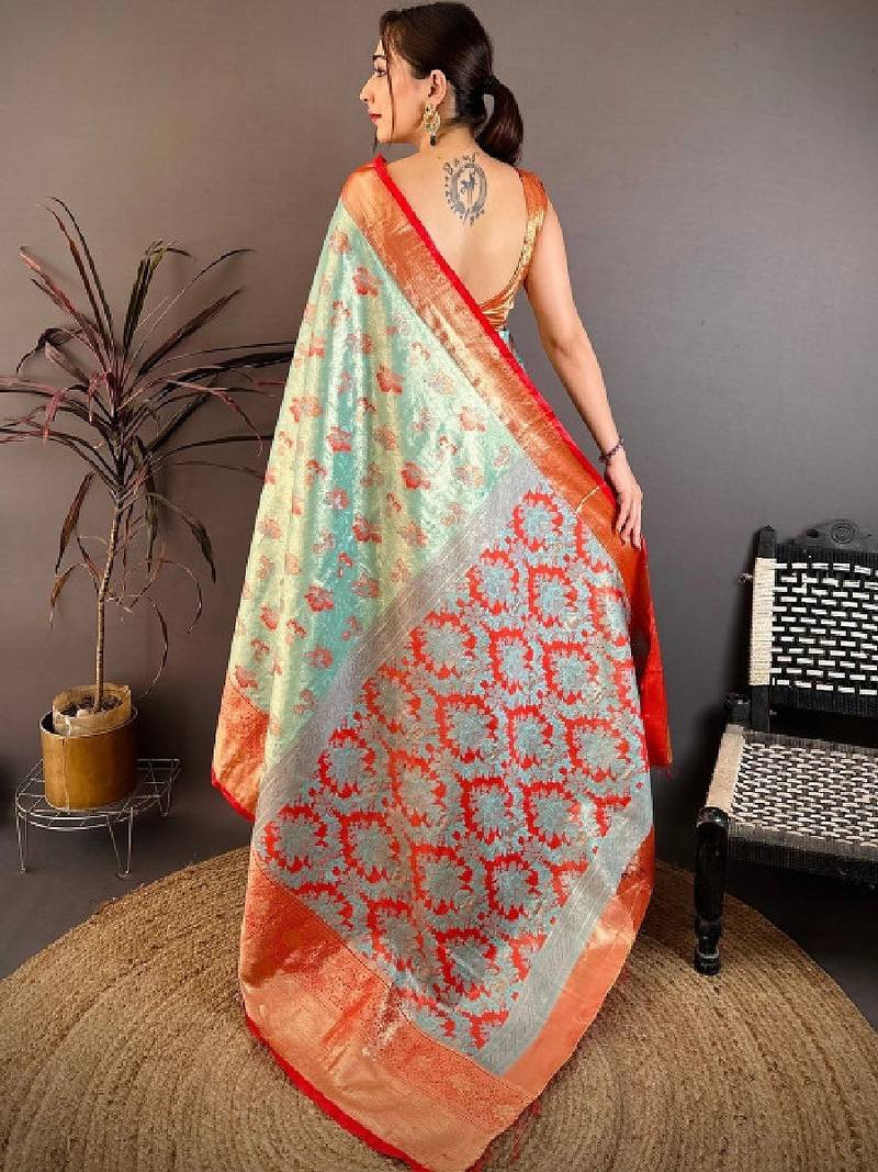 Floral zari silk blend designer kanjeevaram saree