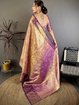 Paisley zari silk blend designer kanjeevaram saree 2