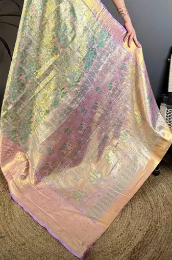 Woven design zari silk blend kanjeevaram saree