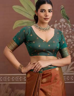 Woven design zari silk blend designer kanjeevaram saree 4