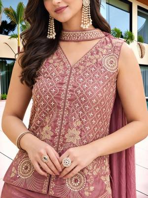 Dusty rose fendy satin embroidered kurta pant dupatta set 2