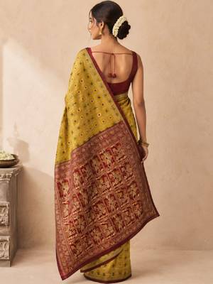 Ethnic motifs zari art silk handloom kanjeevaram saree 4